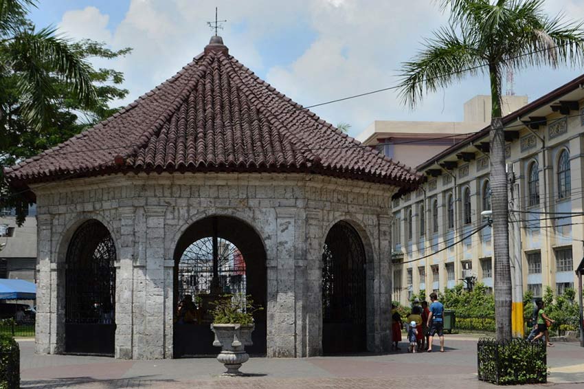 Крест Магеллана в Себу: как прийти в церковь в джинсах и не вызвать гнева