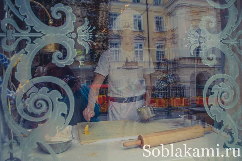 Львовские пляцки, пекарня во Львове, фото